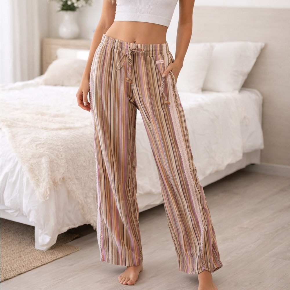 DKNY Pastel Striped‎ pajama bottoms

*consignment listing